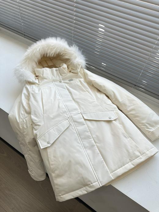 点此购买 可隆冬季女士轻量型防风防水保暖鹅绒服 bk 302641 商品图14