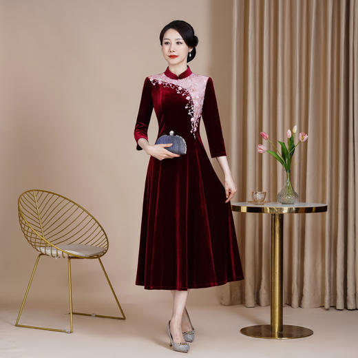 韩国绒时尚旗袍，大摆长款连衣裙HYX-24-7858 商品图2