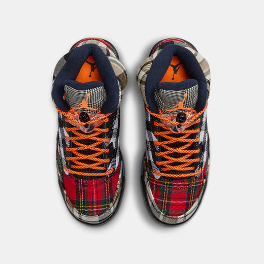 JORDAN 冬 大童 篮球鞋 FD4814 商品图3
