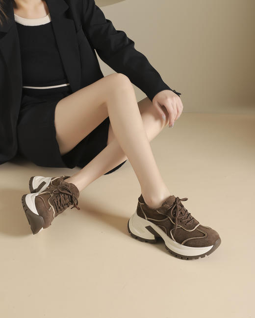 westory2024年秋冬新款休闲风厚底坡跟百搭短靴毛毛休闲鞋S24DM85101 商品图3