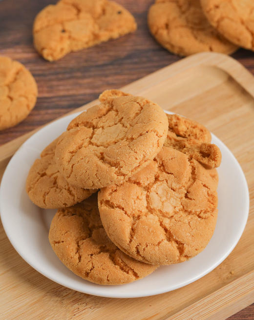 //【零食特区宫廷桃酥】入口即化 浓核桃香，香酥掉渣，老人小孩都爱吃 ✅黑米粉➕黑芝麻粉➕黑豆粉➕黑麦粉➕黑桑葚粉 ✅添加新西兰奶粉，奶香味十足 商品图5