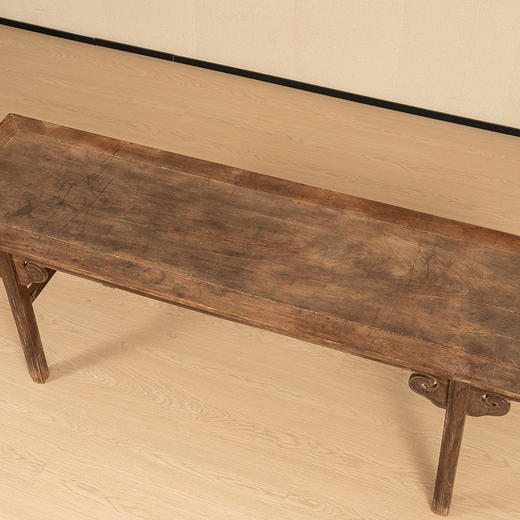 清早期 榉木夹头榫如意云纹平头案 商品图2