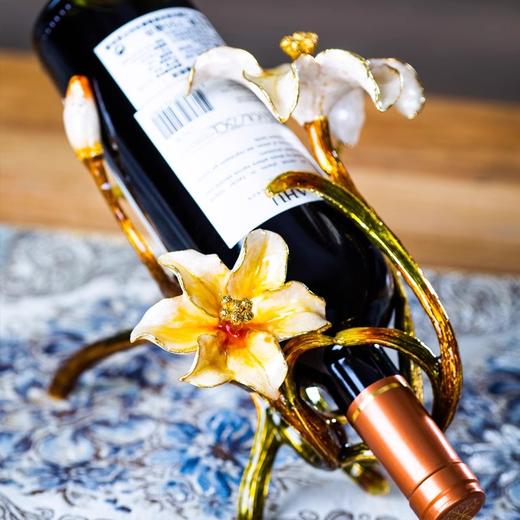 【清仓特惠5折，仅1件，无货退款】珐琅彩金属红酒托酒架电视柜博古架玄关台桌面装饰品红酒架佛罗端斯香水百合酒架 商品图1