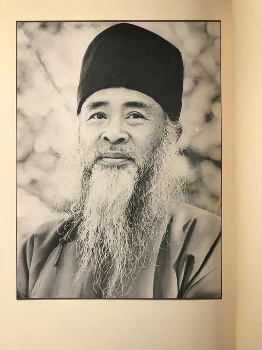 37*27cm！1961年高岭梅编 张大千画集 约百幅插图 线装8开带书匣 商品图6