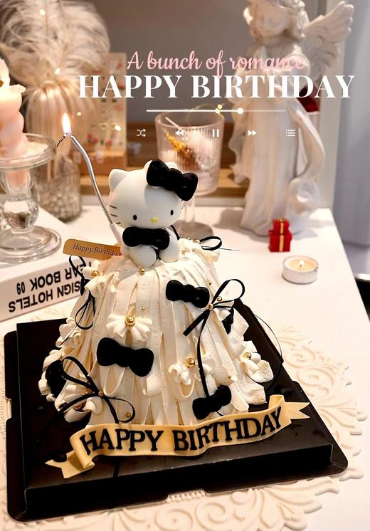 【黑蝴蝶结Kitty】-翻糖造型-新鲜水果蛋糕 商品图1