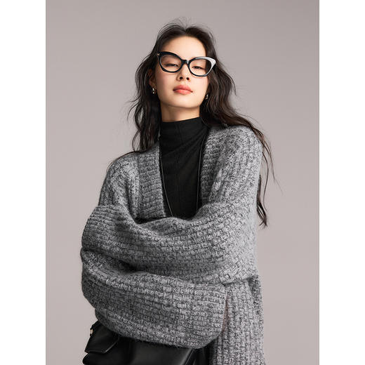 棉仓357605017-V领纹重磅羊驼毛开衫 商品图3