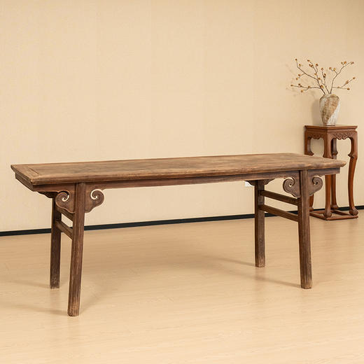 清早期 榉木夹头榫如意云纹平头案 商品图0