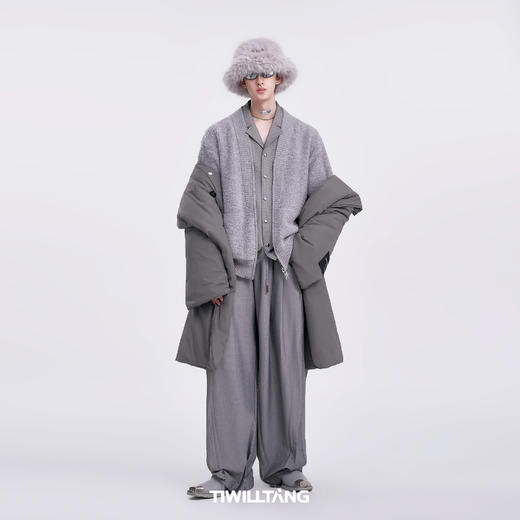 启世录TIWILLTANG“晶尘焕闪”隐嵌银光纱V领休闲针织拉链开衫冬 商品图2