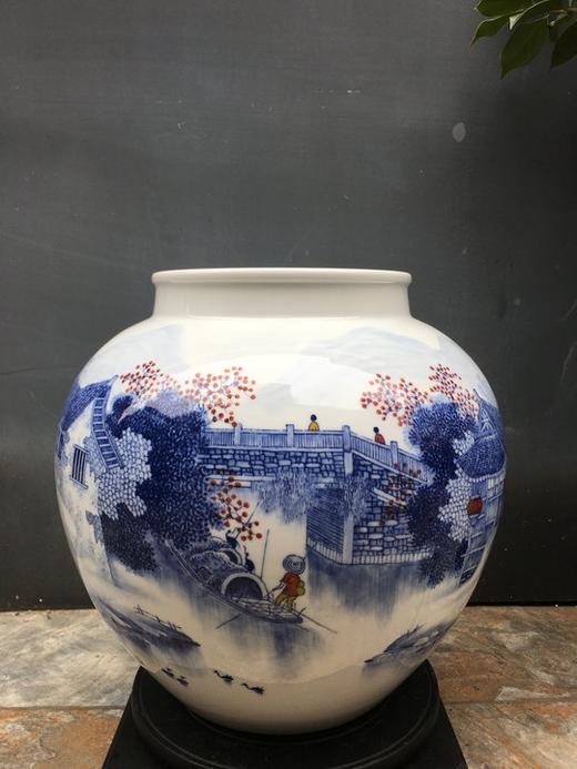 青花釉下彩泉落青山出白云赏瓶 商品图0