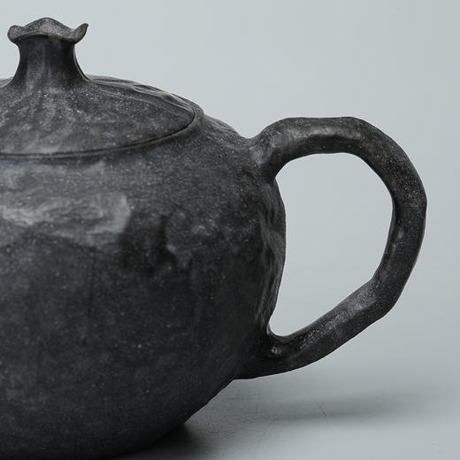 【冰碛岩】国大师何伟强亲工宝珠随形冰碛岩石壶 商品图4