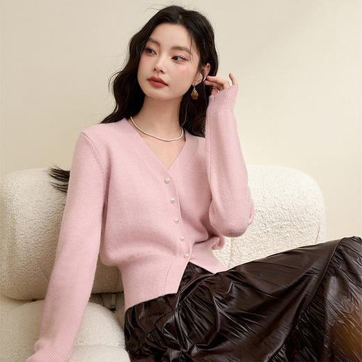 法式浪漫复古藕粉色针织衫女弹力V领单排珍珠扣上衣V3742600 商品图1