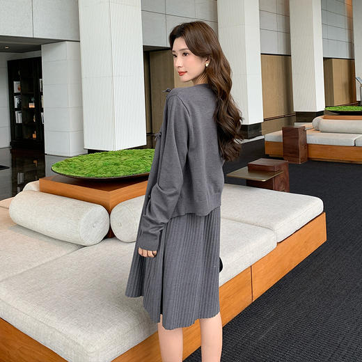 【降价】奢姿大码女装2025秋季减龄蝴蝶结针织两件套胖妹妹小香风时尚套装9843955129 商品图3