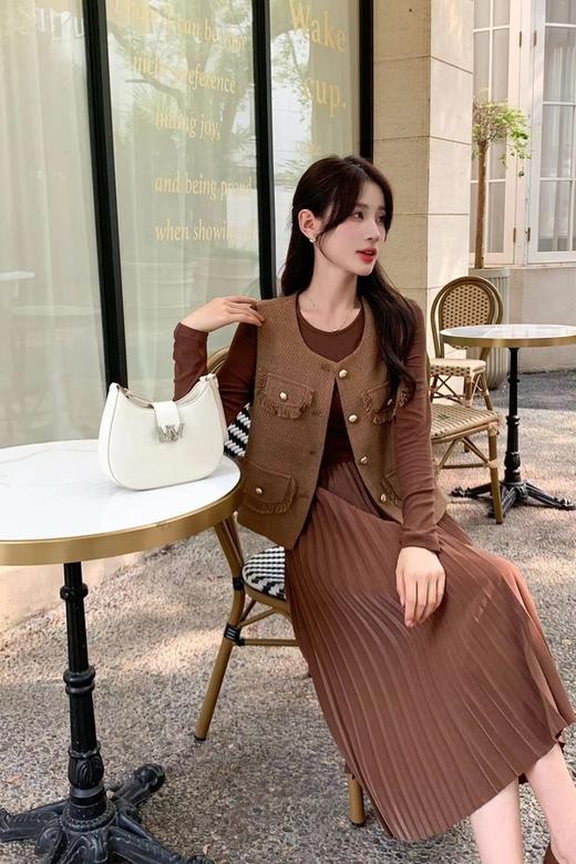 Le Malene 棕色圆领百褶裙小香风套装 19367 商品图1