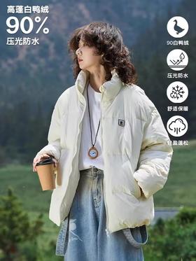 马得工地/MDGDYR243173/常规款皮标羽绒服