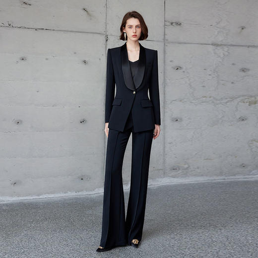 IWY/黑色职业西装套装女总裁范职业装气质显瘦通总裁经理通勤服装CP2122 商品图0