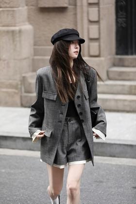 Le Malene 深灰色时髦无领西装外套 19340