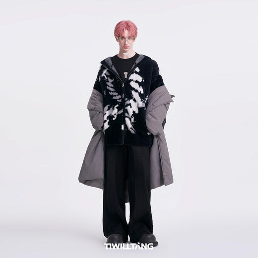 启世录TIWILLTANG“环秩徊影”新中式水墨提花仿貂毛秋冬御寒外套 商品图1