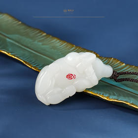 新疆国玉盟世玉和田玉挂件 范同生老师作品 静逸祥牛