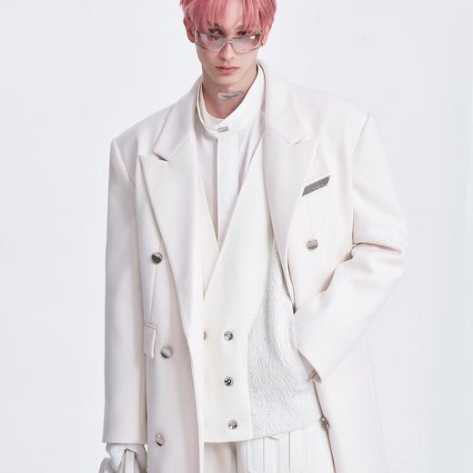 启世录TIWILLTANG“凌际爵耀”新中式双排扣针织 商品图2