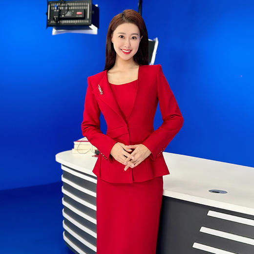 IWY/高级感红色连衣裙套装气质年会主持人西装外套吊带裙上镜套裙C2076+Q1192 商品图2