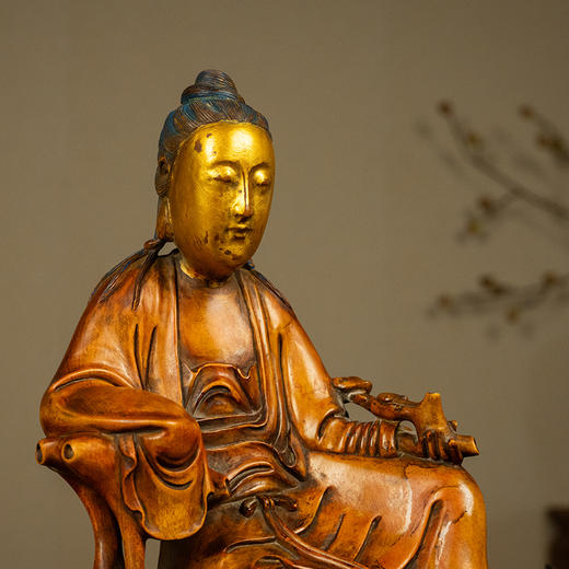 清 黄杨木漆金持如意自在观音 商品图2