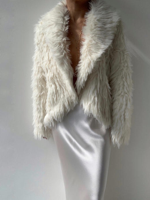 SIJIA｜弧形下摆皮草外套 [ 白 AW2449 ] 商品图7