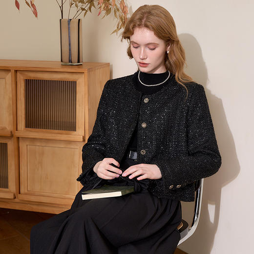 气质典雅小香风外套女早春金属纽扣装饰高级感圆领外套V4343570 商品图3