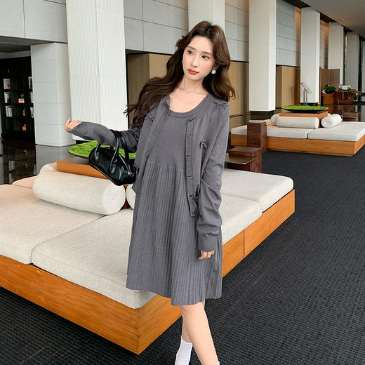 【降价】奢姿大码女装2025秋季减龄蝴蝶结针织两件套胖妹妹小香风时尚套装9843955129 商品图1