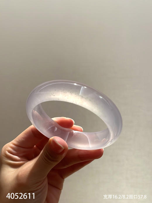 4052611，手镯，圈口57.8。具体价格微信咨询 商品图0