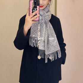 去年很多没抢到！羊毛混纺！四色！TORYBURCH 围巾围脖双面提花羊毛围巾男女都可以 亲肤软糯送人自用！  提花围巾