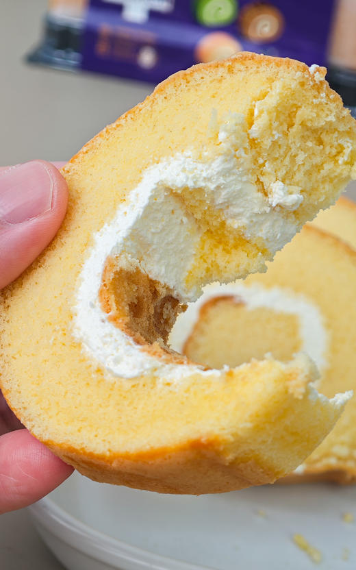 【吉耕严选】港式-咸奶油瑞士卷 动物淡奶油 手工制作 绵软轻盈 商品图1