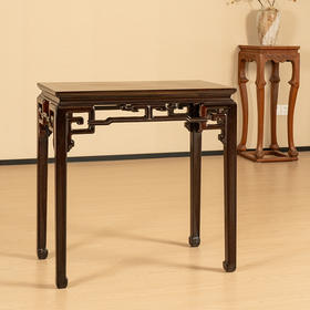 二十世纪 红木束腰马蹄腿攒接拐子纹半桌