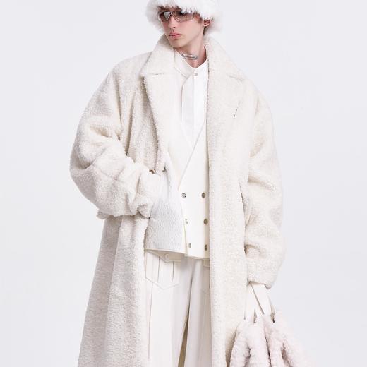 启世录TIWILLTANG“凌际爵耀”新中式双排扣针织 商品图3