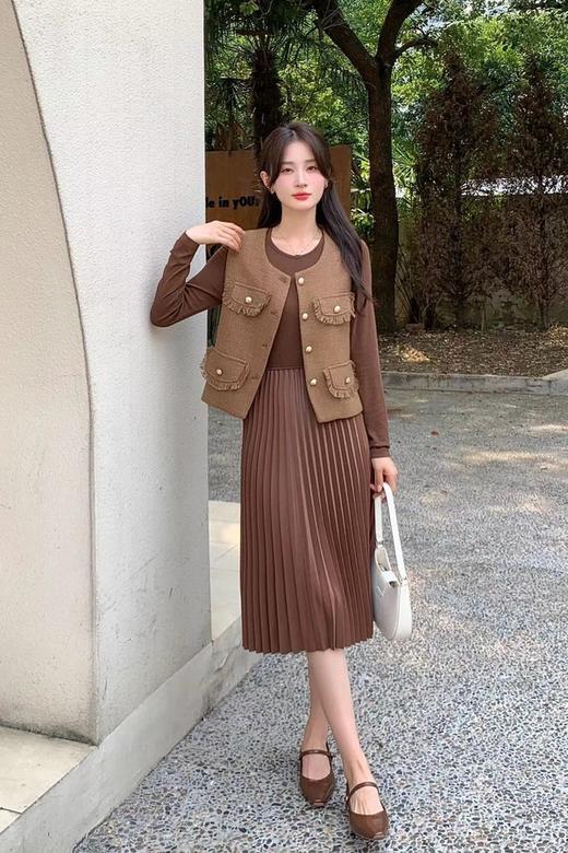 Le Malene 棕色圆领百褶裙小香风套装 19367 商品图0