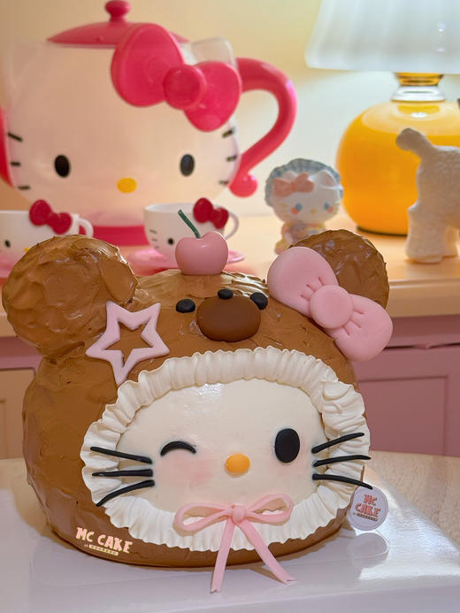 kt小熊头套蛋糕 商品图0