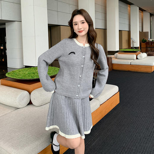 奢姿2025春季新款大码女装针织拼接套装胖妹妹减龄花边两件套9843969076 商品图0