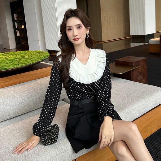 奢姿2025年春季新款大码女装荷叶边V领上衣胖妹妹波点拼接衬衫9943163148 商品图2