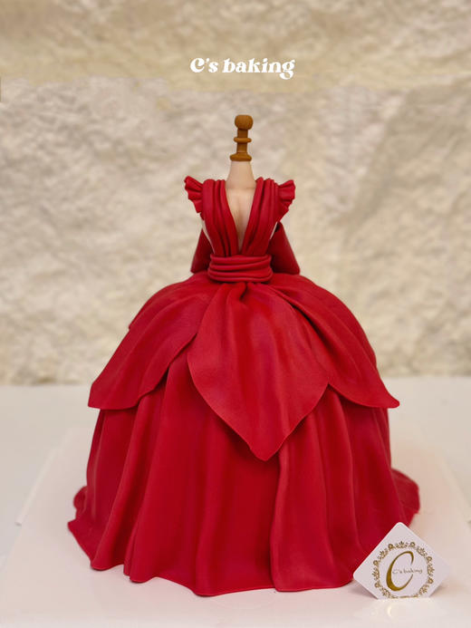 #华丽/雍容华贵的晚礼服 #女神蛋糕 #翻糖蛋糕 忌廉蛋糕【半翻糖蛋糕需提前3天预订，由于制作繁琐，此款只能下午后提取】（默认自提，收费配送请联系客服） 商品图1