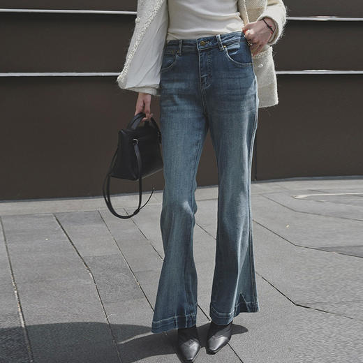 【顺丰包邮】93821 洛诗琳实穿百搭显瘦气质高腰微喇直筒牛仔裤03022 商品图2