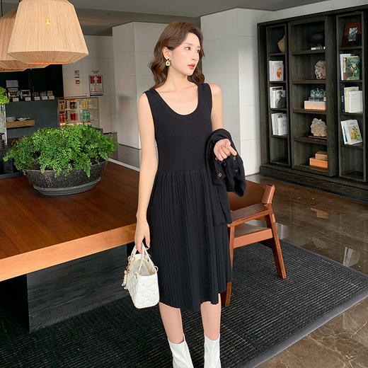 【降价】奢姿大码女装2025秋季减龄蝴蝶结针织两件套胖妹妹小香风时尚套装9843955129 商品图2