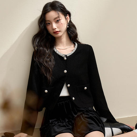 西遇黑色小香风外套女新款名媛风珍珠圆领贵气法式开衫D3742630 商品图3