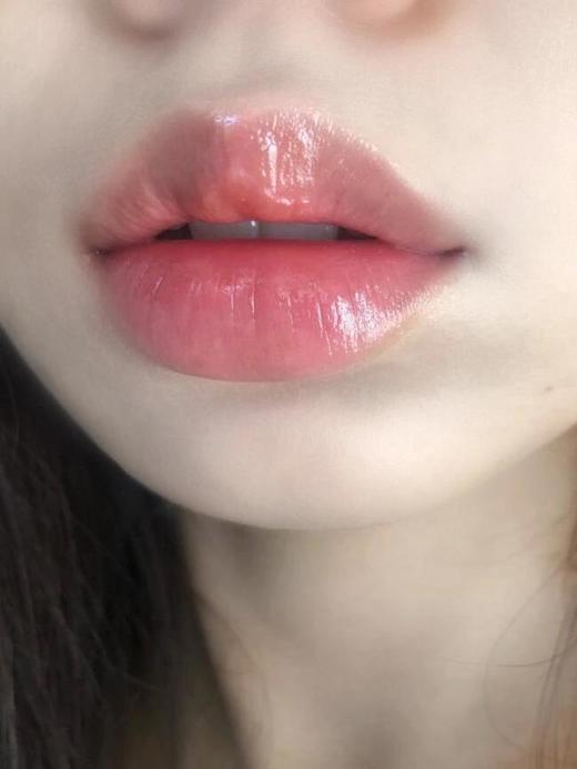 你可以永远相信华熙❗把999高纯金箔涂在嘴巴上❗媲美TF金箔唇膏❗59.9抢【润熙泉奢润逐彩变色唇膏】PH循环变色，千人千色！ 商品图0