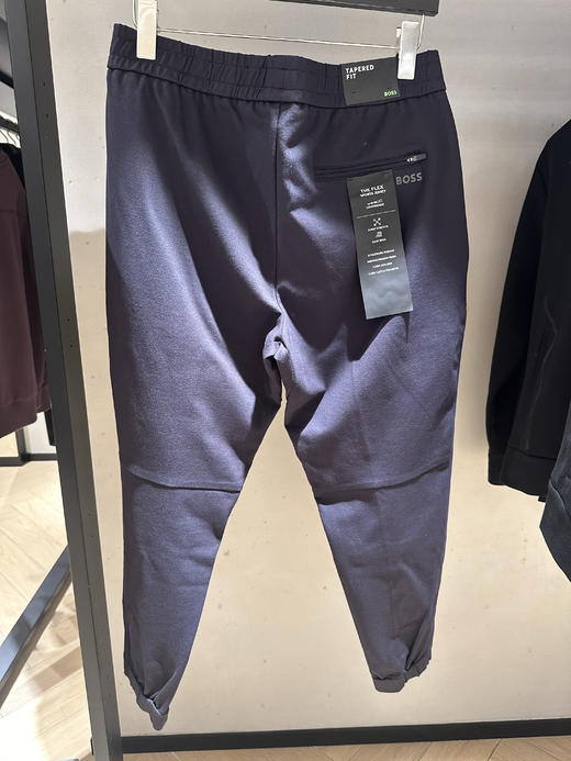 HUGO BOSS 长裤男  50513444-402 . 商品图1