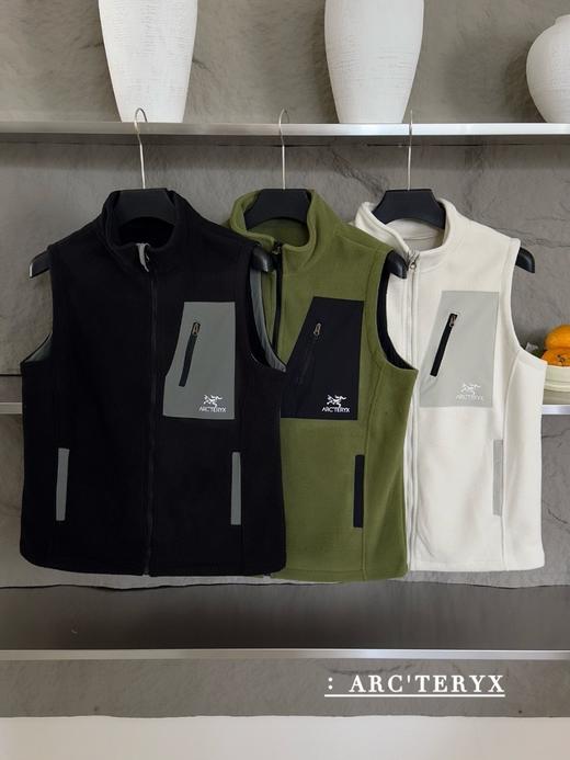 🔥【抓绒立领夹克马甲外套】情侣马甲🔥叠穿神器，一直穿到开春的神器摇粒绒面料👏满足叠穿达人的需求🙋轻盈，透气不臃肿✨ 商品图0