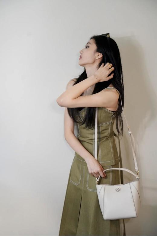 TB*MeGraw变形小号水桶包精选柔软荔枝纹皮革打造（SS） 商品图2