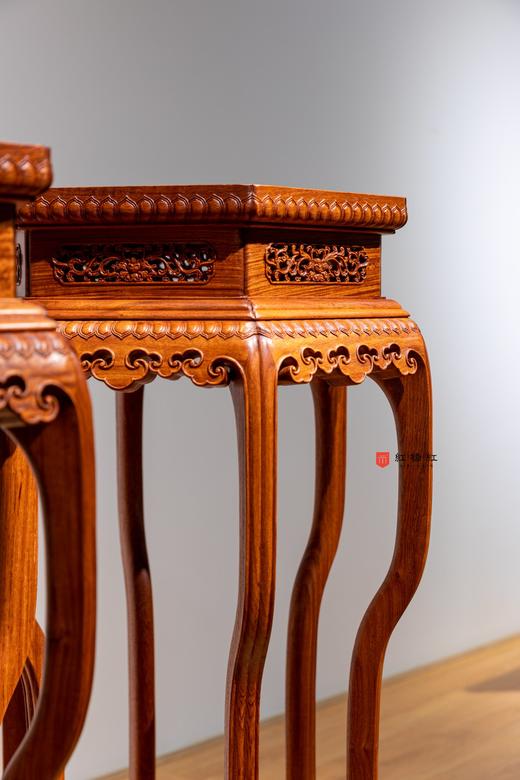 红桥红  家具严选  缅甸花梨（大果紫檀）  【故宫款六足如意带托尼 花架】 商品图3