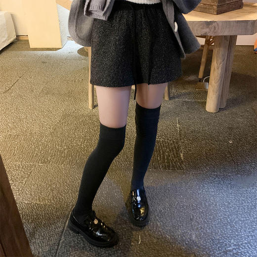 【129元任选2件】现货！高腰百搭黑色小香风短裤 商品图2