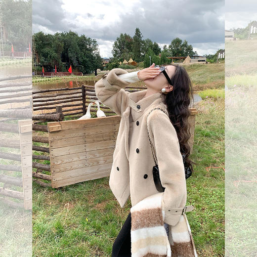 <曾小咸推荐>新品现货！卖完下架不再补！微信粉丝打折价！韩系皮毛一体卡其色毛毛外套 日常329.99 立减140 秒杀189.99！！ 商品图4