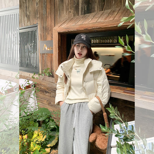 <曾小咸推荐>新品现货秒杀！卖完下架不再补 ！微信粉丝打折价！！百搭杏色修身长袖高领打底衫 日常119.99/件 立减60 秒杀59.99/件！！ 商品图4