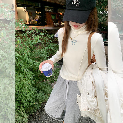 <曾小咸推荐>新品现货秒杀！卖完下架不再补 ！微信粉丝打折价！！百搭杏色修身长袖高领打底衫 日常119.99/件 立减60 秒杀59.99/件！！ 商品图3